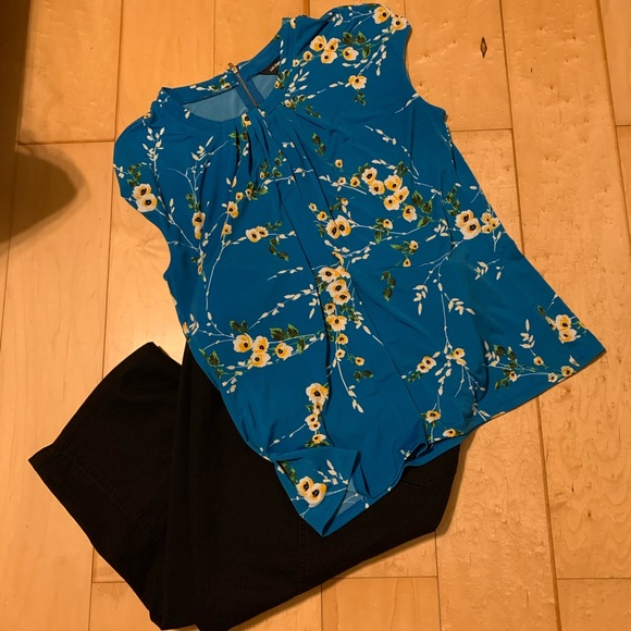 Liz Claiborne Tops - XL Liz Claiborne blouse, Zip back